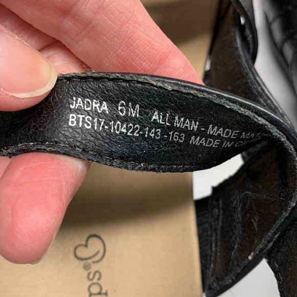 Bare Traps Jadra Sandals Criss Cross Detail Size 6M Colour Black - Picture 13 of 13